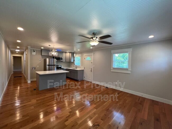 Photo - 1210 Gearwood Ave Apartment