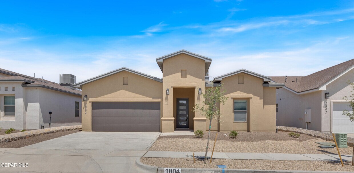 Foto principal - 1804 Dana Gray St