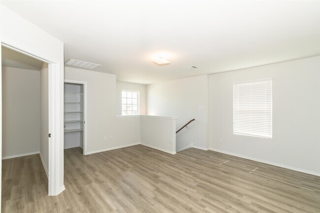 Foto del edificio - 13804 Winding Path Ln