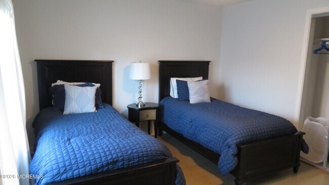 Foto del edificio - 165 Sunset Ln