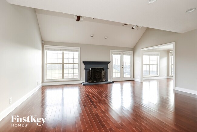 Building Photo - 2867 Chatfield Dr