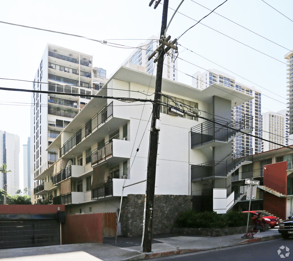 Building Photo - Mona Marie Apartments