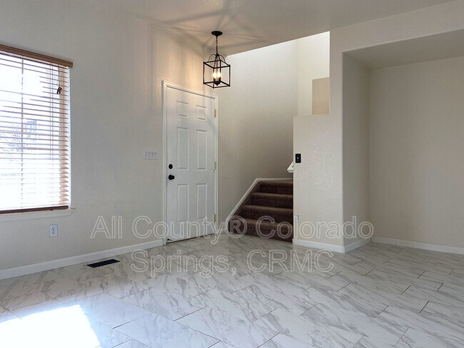 Building Photo - 8355 Cedar Chase Dr