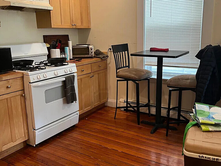 Foto principal - 65 Pleasant St