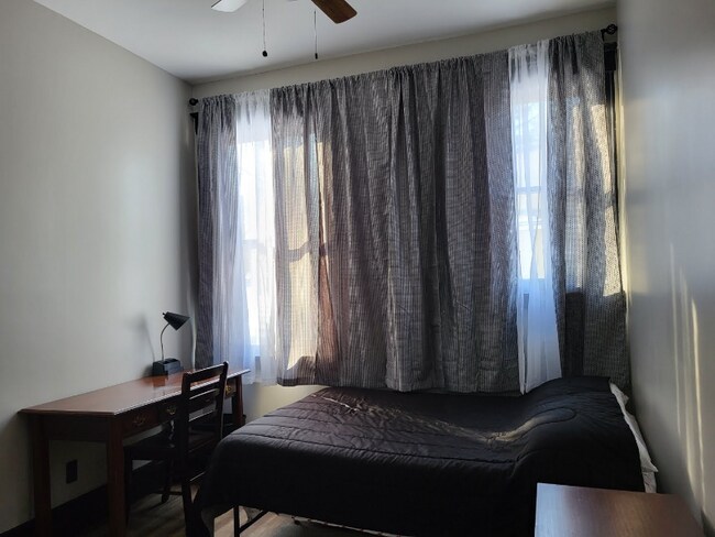 Foto del edificio - 599 Rockdale Ave