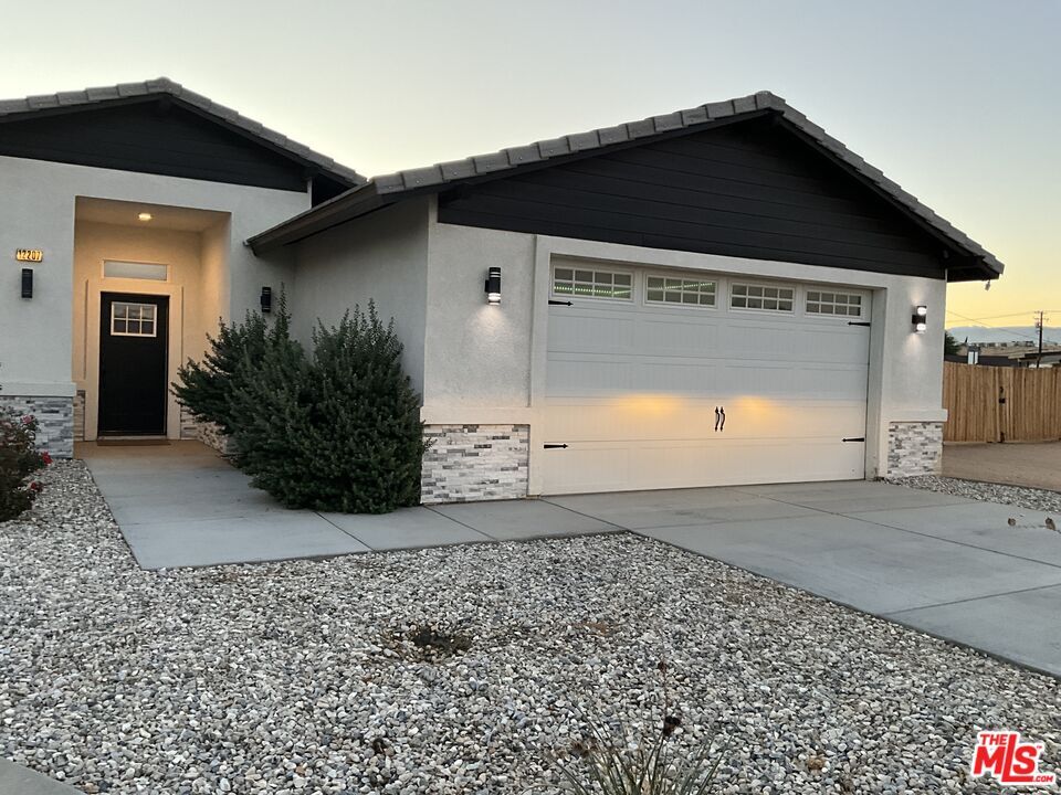 Foto principal - 12207 Snapping Turtle Rd