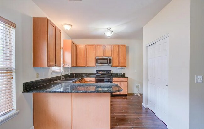 Foto del edificio - COMING SOON!!! Spacious 4-Bedroom Home in the Heart of Winghaven