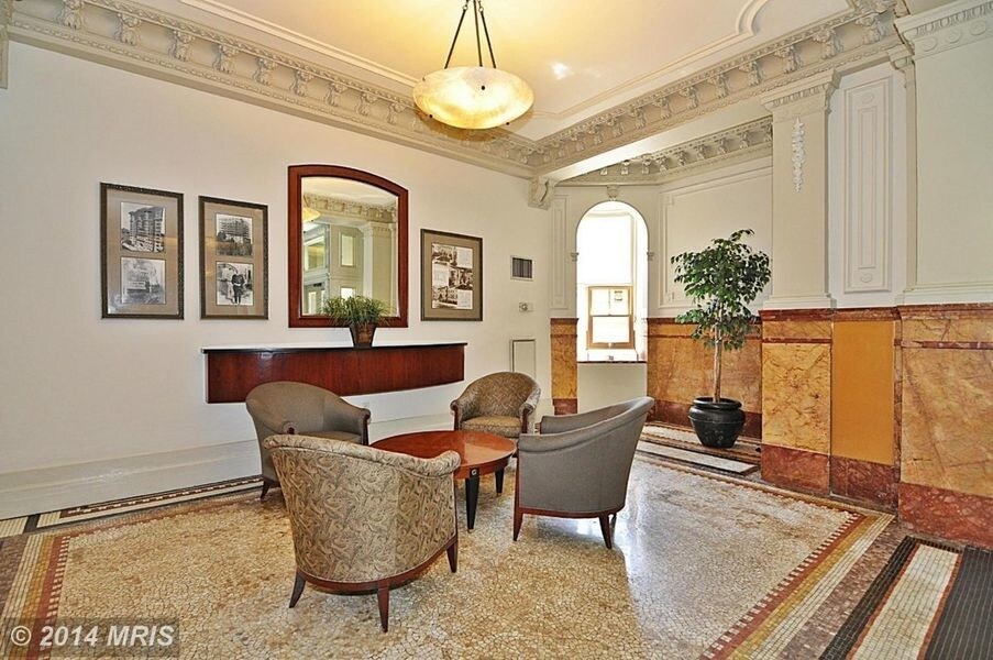 Primary Photo - 1615 Q St NW