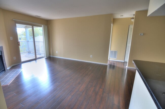 Building Photo - 1793 Jonathan Way