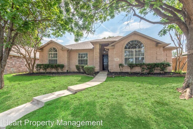 Foto del edificio - 3 br, 2 bath House - 8201 Clipper St