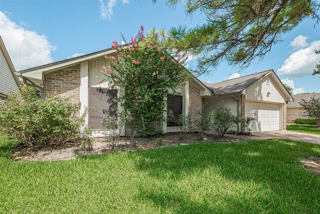 Foto del edificio - 6907 Yardley Dr