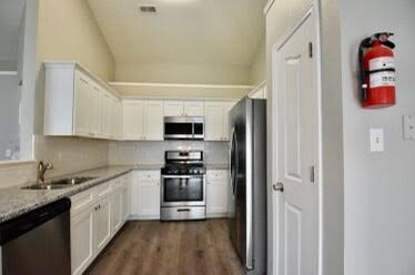 Foto del edificio - 2052 Cliffvale Ct
