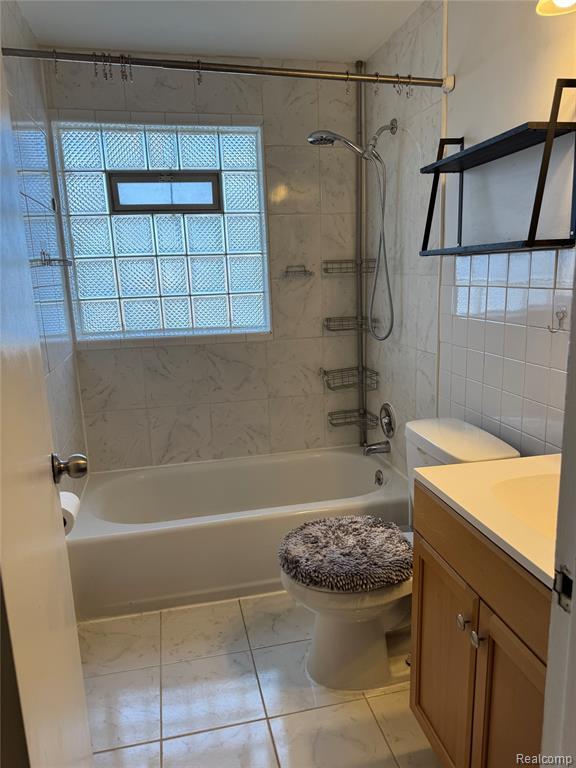 Foto del edificio - 1818 N Center St