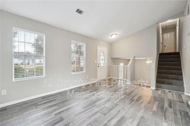 Building Photo - 405 Kimberly Forest Way