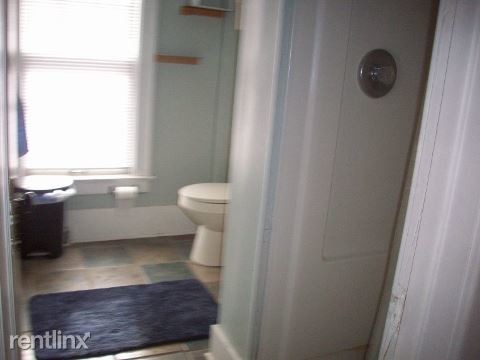 Foto del edificio - 6 br, 2 bath House - 1016 S Forest Ave