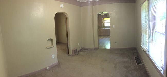 Building Photo - 1816 Walnut St