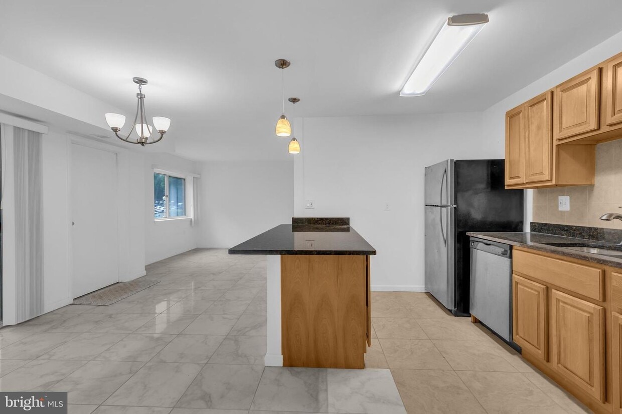 Photo - 12413 Braxfield Ct (Rockville, MD)
