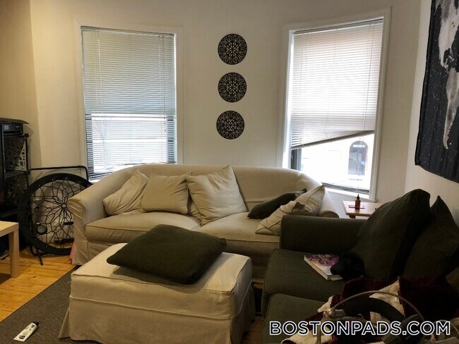 Building Photo - 610 Columbus Ave