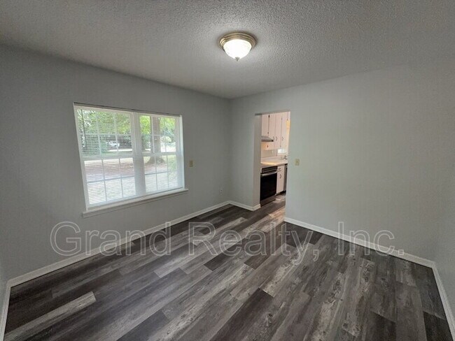 Foto del edificio - 3693 Scoggins St