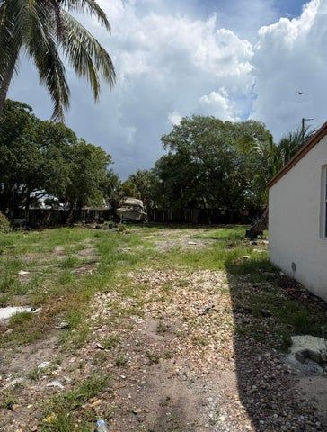 Foto del edificio - 3411 NW 9th Ct
