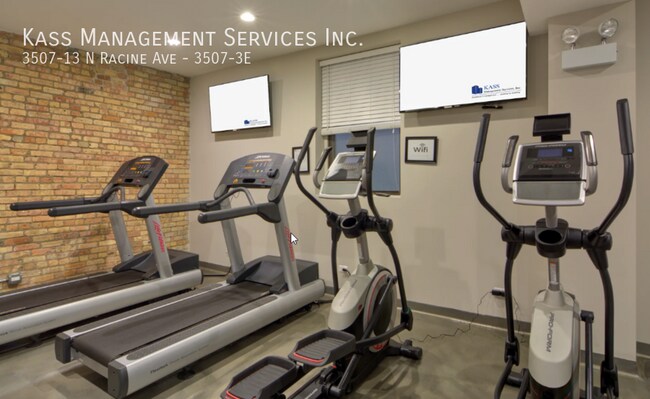 Building Photo - 3D Tour Attached! Huge 2 bed with gym, sto...