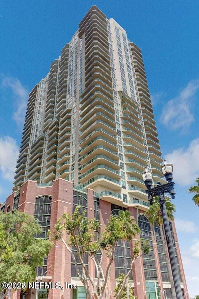 Building Photo - 1431 Riverplace Blvd