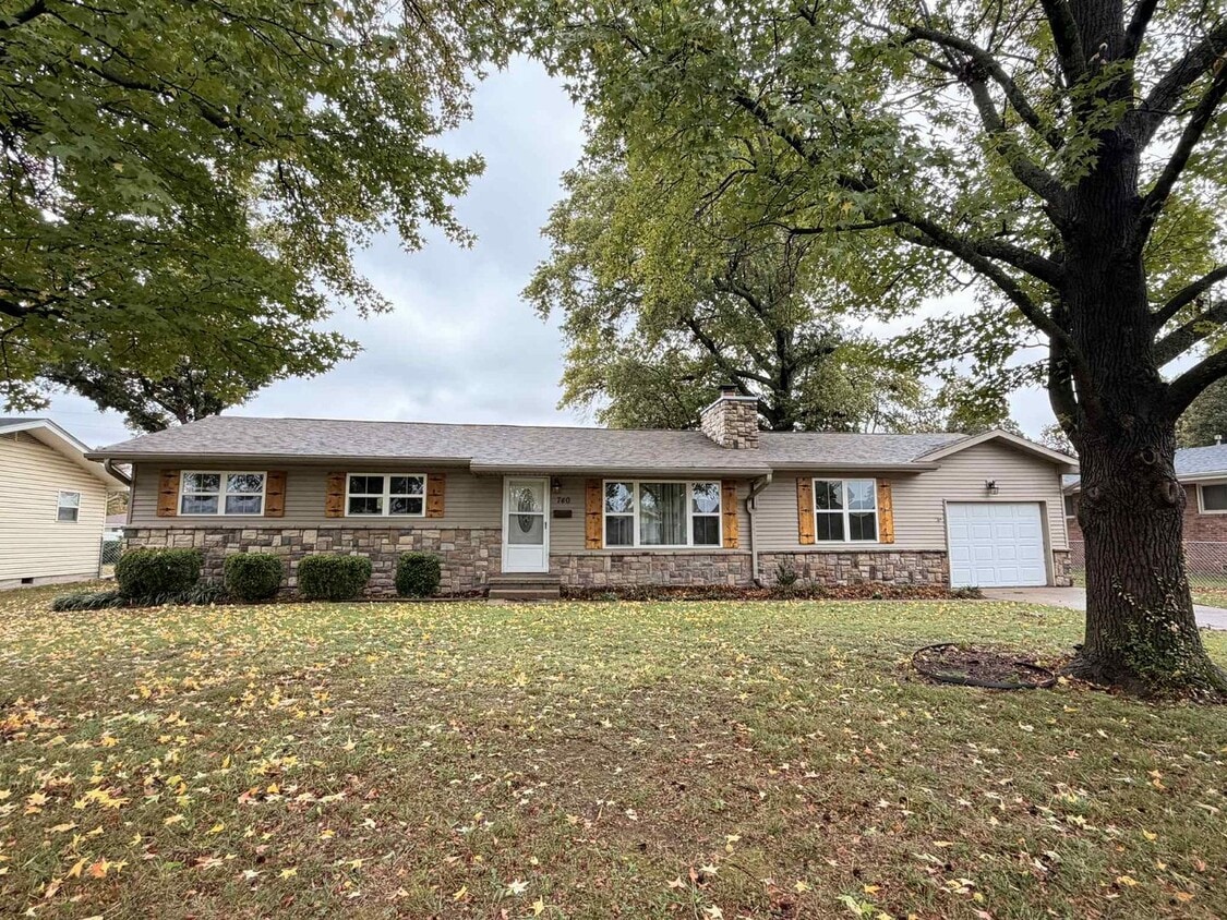 Foto principal - BEAUTIFUL 3 BEDROOM / 2 BATHROOM HOME IN J...