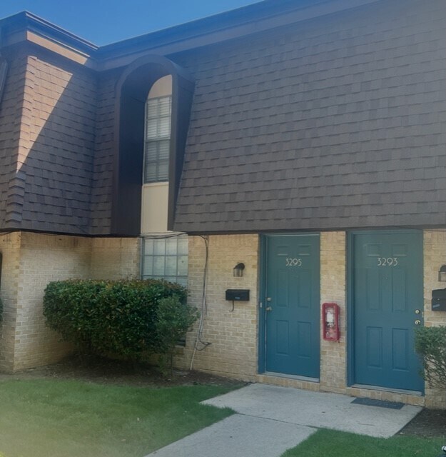 Building Photo - 3257 Warringwood Dr
