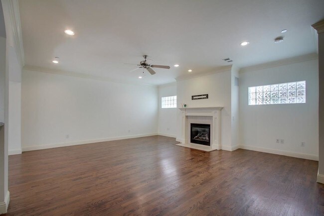 Building Photo - 3108 Rosedale Ave