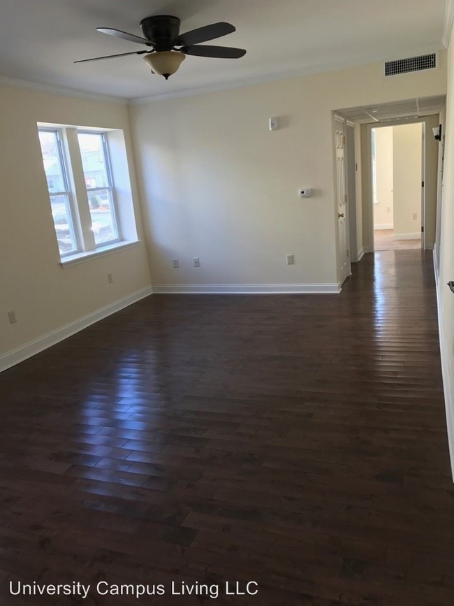 27 W Cuthbert Blvd, Collingswood, NJ 08108 Condo for Rent in