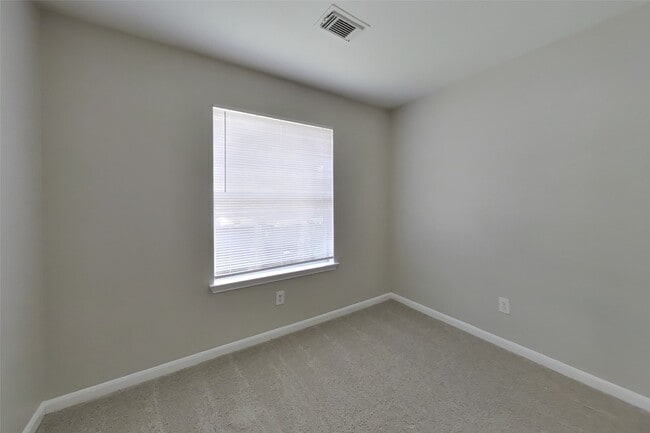 Building Photo - 8707 Texas Acorn Ave