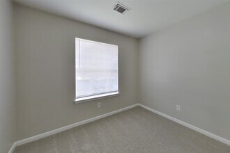 Building Photo - 8707 Texas Acorn Ave