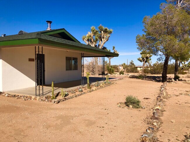 Building Photo - 2907 Harmony Rd