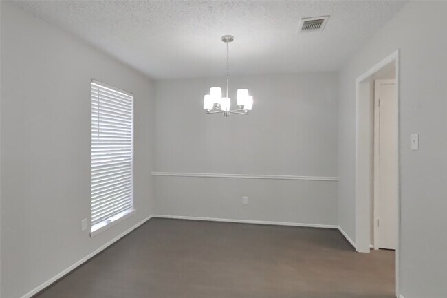 Building Photo - 17719 Glenpatti Dr