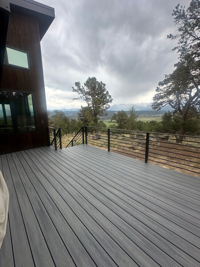 Foto del edificio - 200 Pleasant Valley Dr