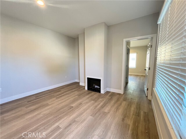 Foto del edificio - 8412 Burnet Ave