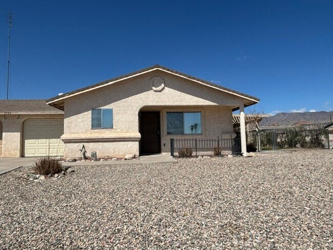 Foto del edificio - 3753 Tehachapi Dr