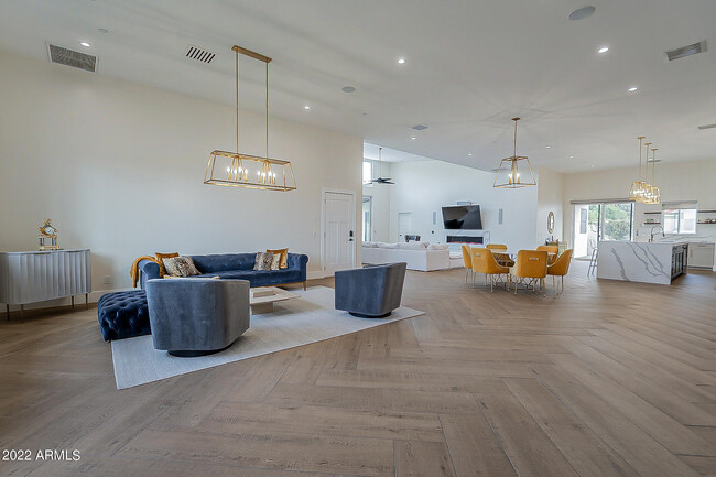 Foto del edificio - 3303 N 60th St
