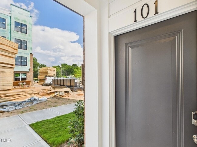 Building Photo - 1259 Shaw View Aly