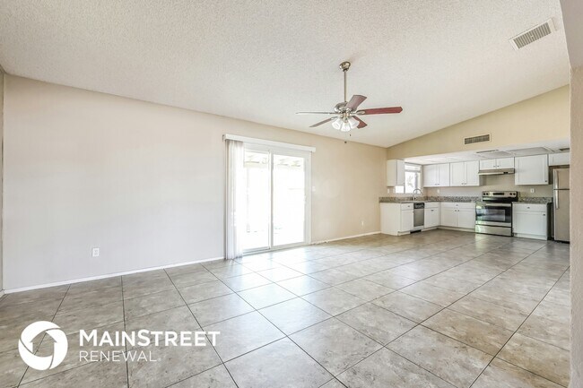 Foto del edificio - 9022 N 63rd Dr