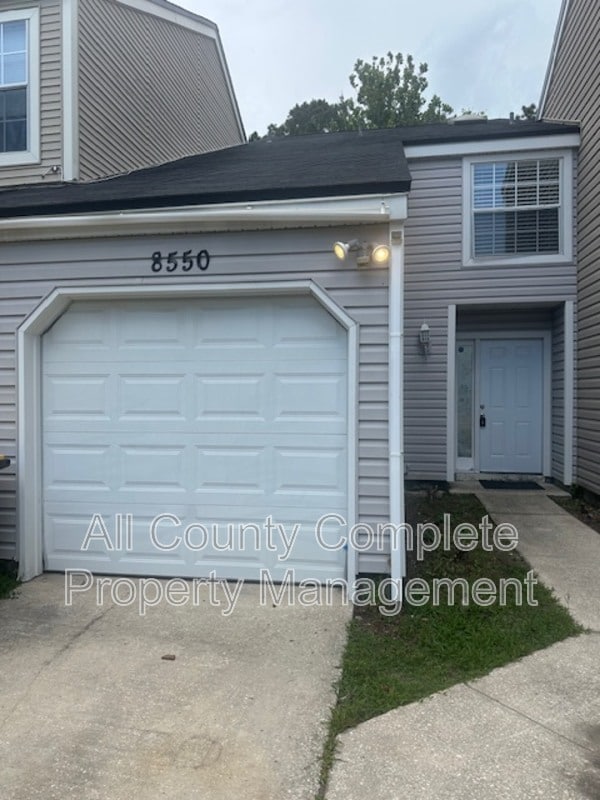 Building Photo - 8550 Sturbridge Cir W