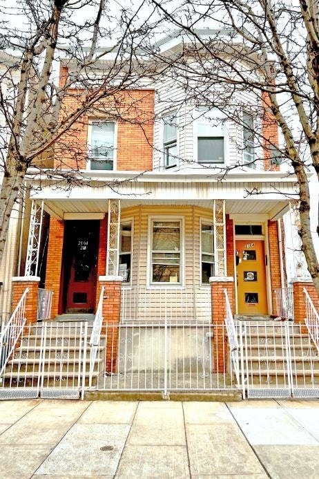 Building Photo - 2104 New York Ave