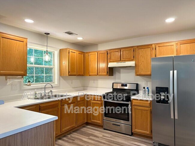 Foto del edificio - 2355 Brick Mill Ct