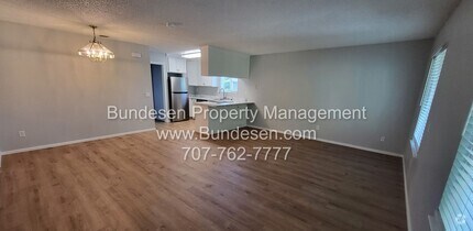 Building Photo - 300 Stony Point Rd