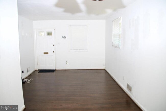 Building Photo - 12010 Ashley Dr