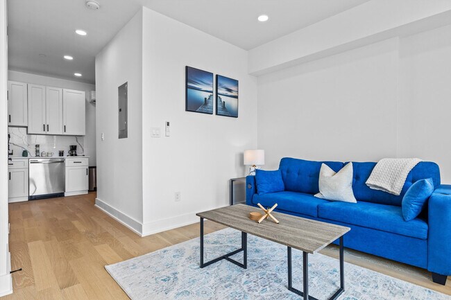 Foto del edificio - 1726 H St NE