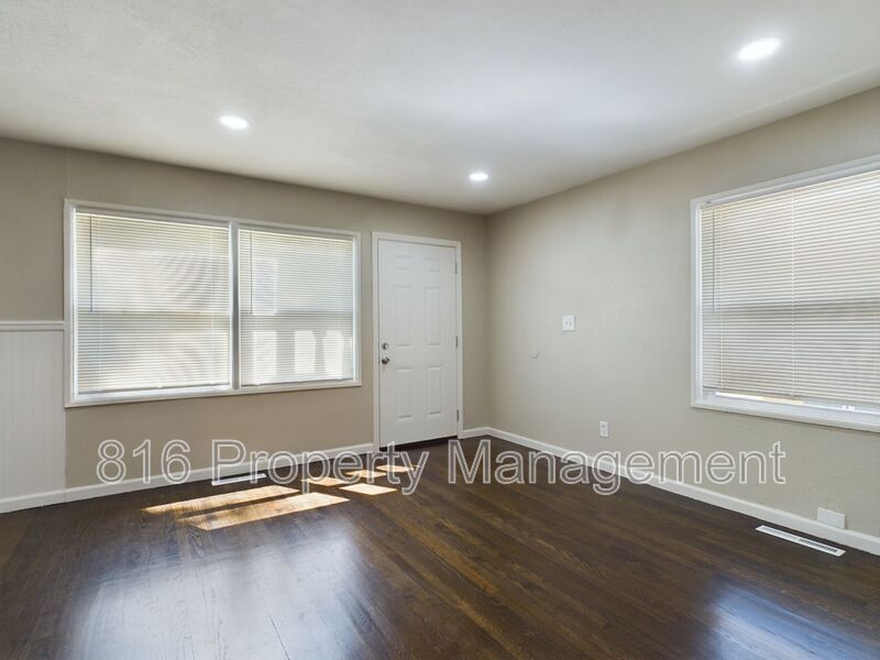 Foto principal - 4535 Lister Ave