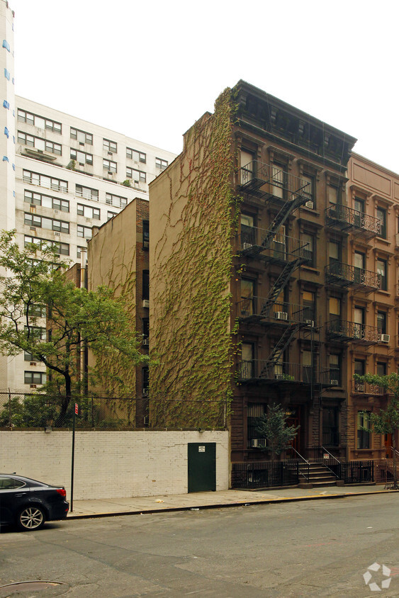 Primary Photo - 444 W 58th St