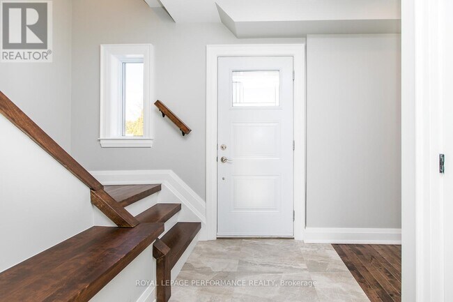 Building Photo - 22 Wolff St