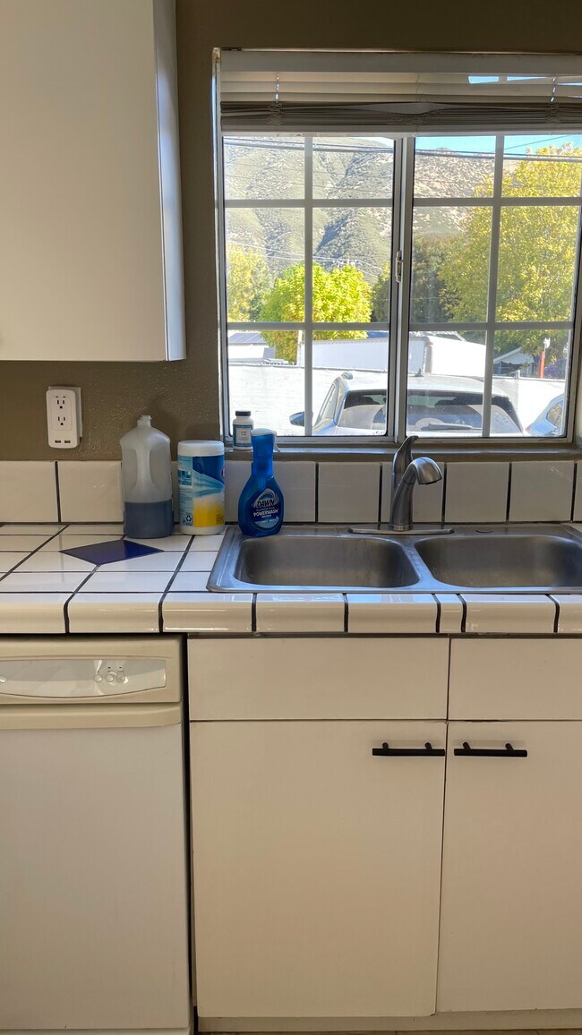 Cocina - 13947 Meadow Ln